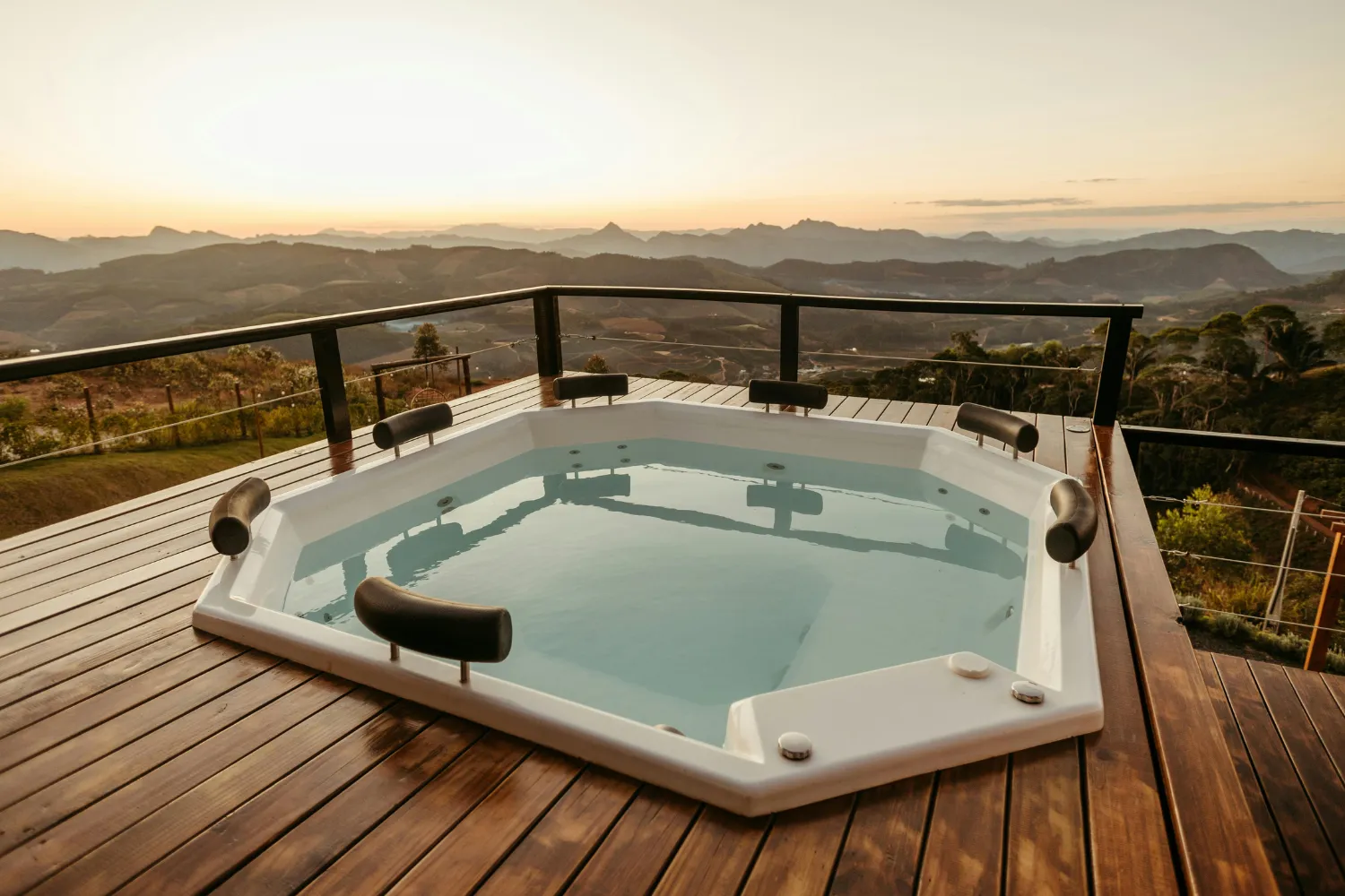 Hotels With Jacuzzi in Room in Spots You’ll Love to Book