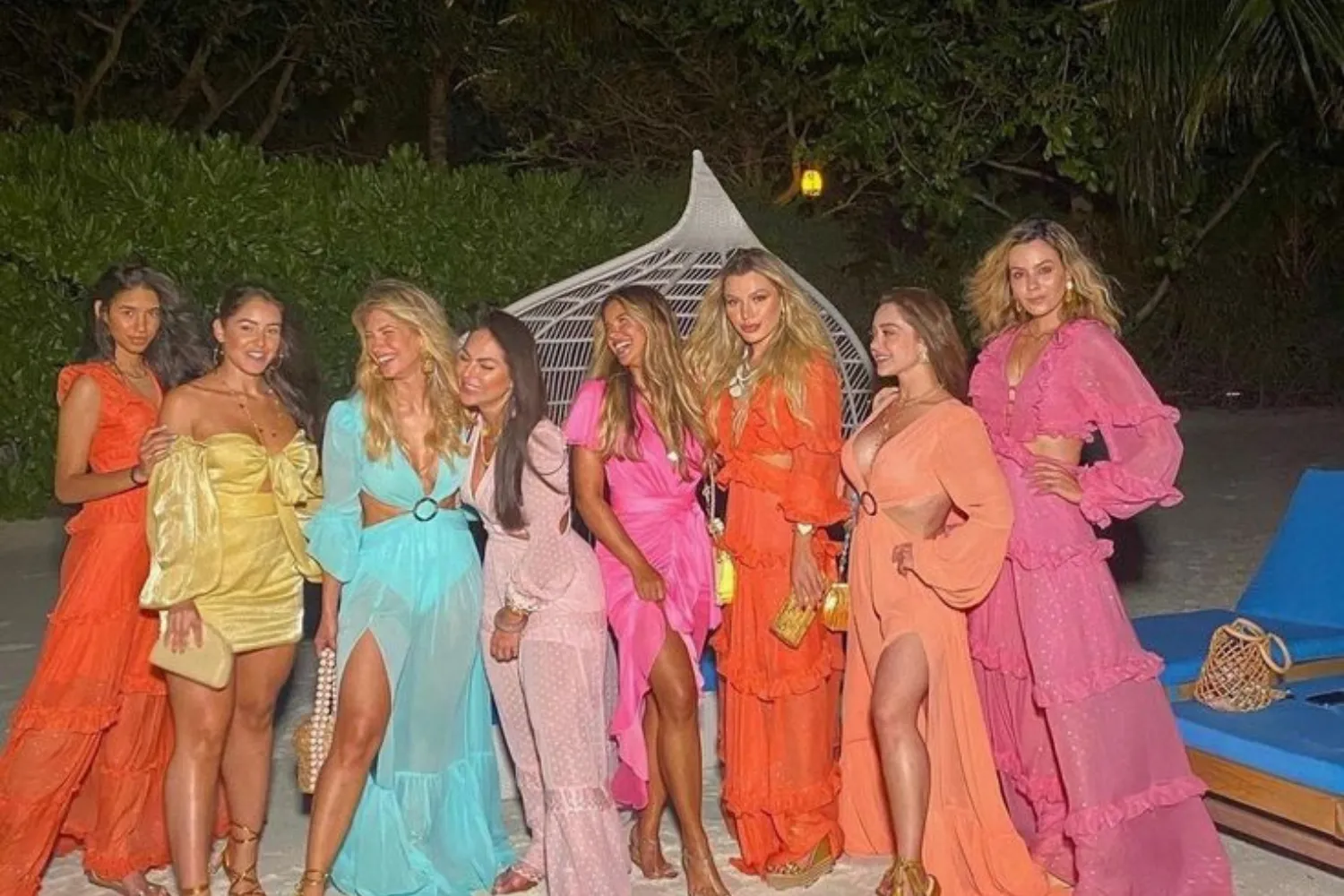 Stylish Pool Party Outfit Ideas That Steal the Spotlight