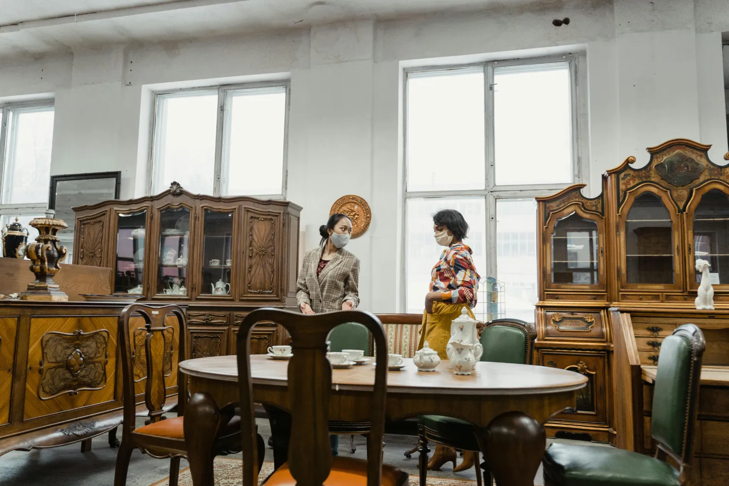 Best Place to Buy Furniture Shoppers Can’t Stop Raving