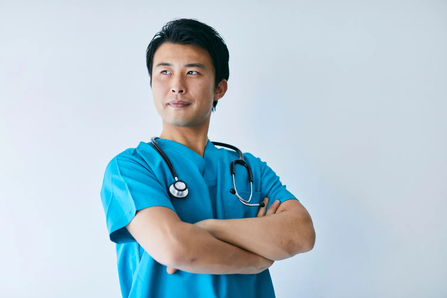 Best Scrubs for Men That Look Sharp and Feel Great